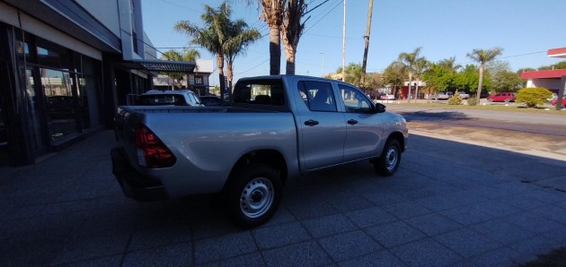  HILUX DX 2.4