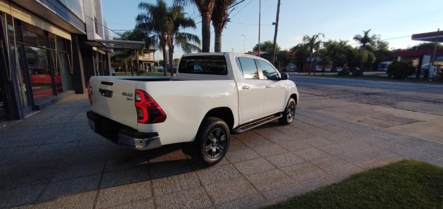  HILUX SRV 4X2 AT